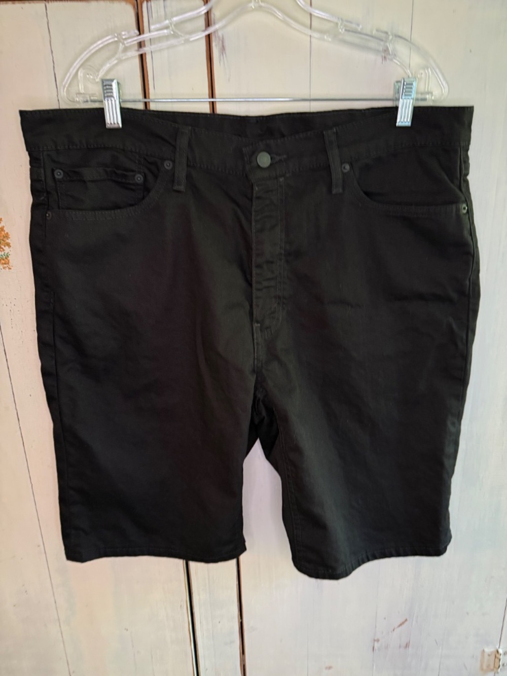 Levi’s 541 Men’s Black Denim Shorts, Size 38